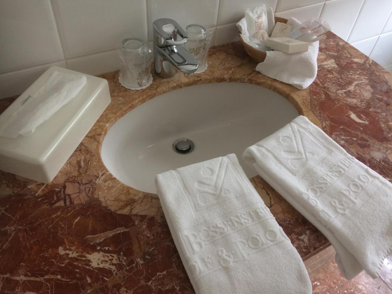 Bossenstein Golf & Polo Club Hotel Ranst Eksteriør billede